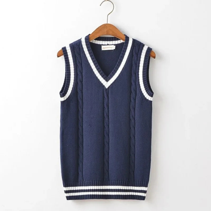 Damen Ärmellose Strickweste mit Kabelmuster | Livia