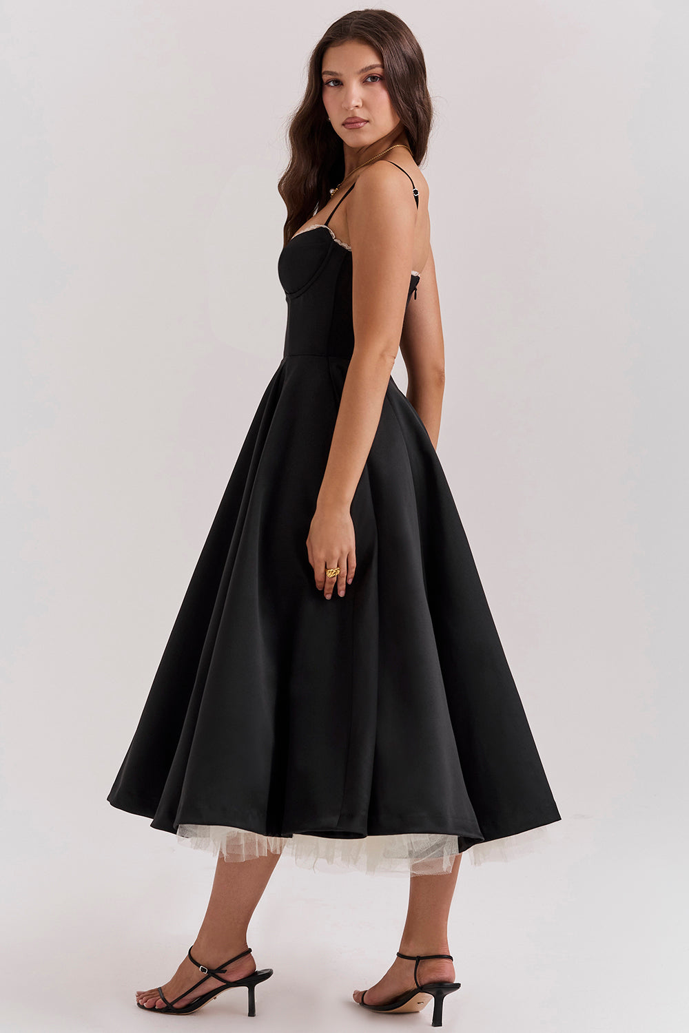 Damen Midi Kleid Satin mit Herzausschnitt | Elanora