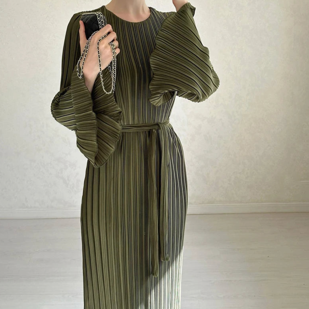 Damen Maxikleid mit Falten und Rüschensaum | Amelina