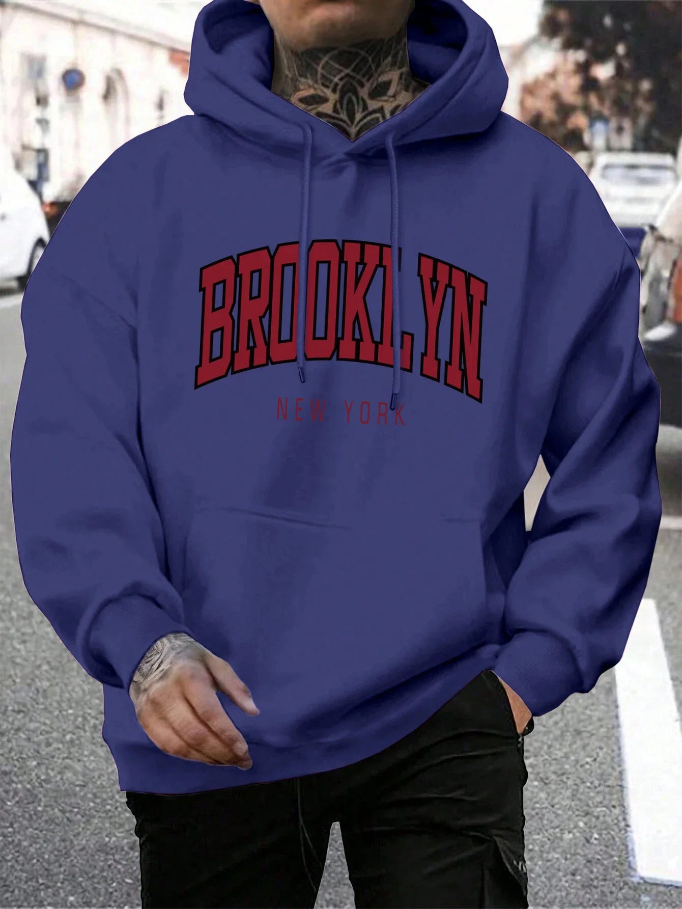 Brooklyn Hoodie – Unisex Kapuzenpullover im College-Stil