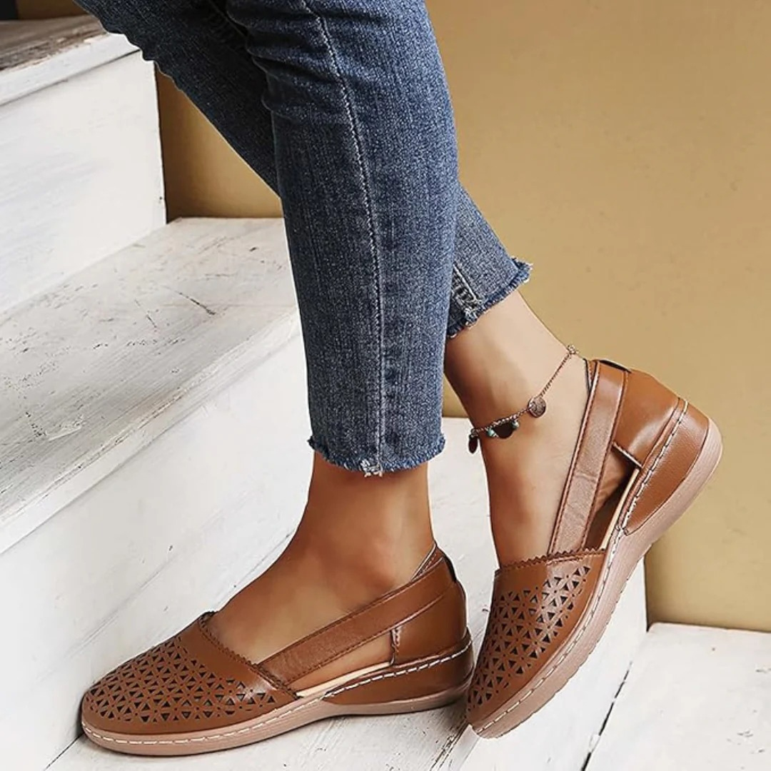 Damen Freizeitschuhe mit Perforation | Lynelle