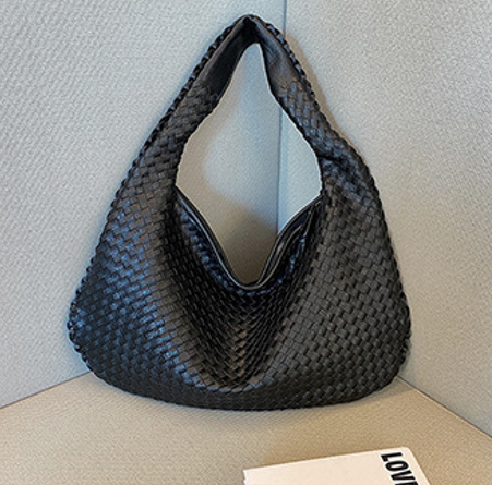 Damen Handtasche im geflochtenen Hobo-Stil mit Reißverschluss | Aerina