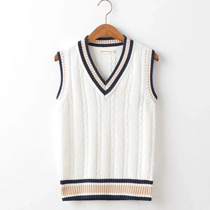 Damen Ärmellose Strickweste mit Kabelmuster | Livia