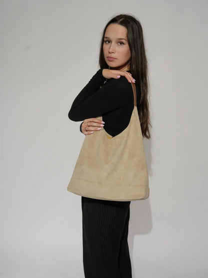 Damen Schultertasche mit weichem Stoff und Einzelriemen | Nareya